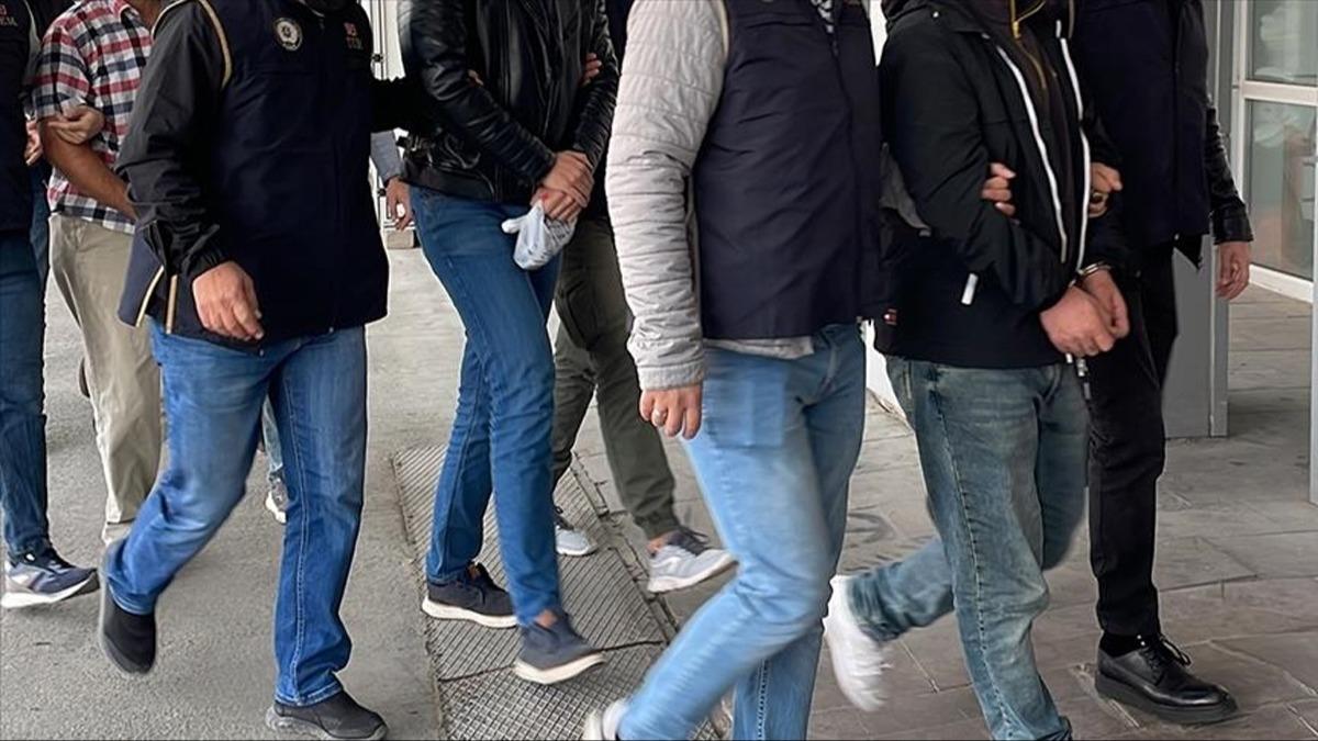 stanbul'da belediyelere terr soruturmas!  Bakan yardmclar gzaltna alnd
