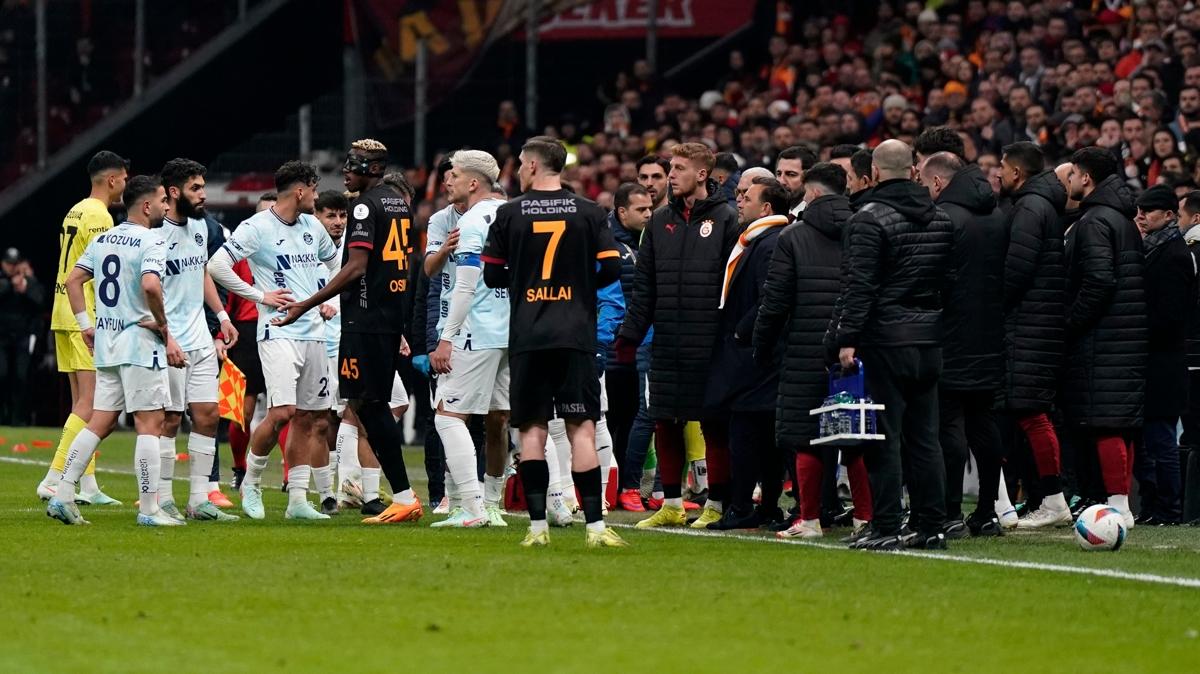 Sahadan ekilmilerdi! Adana Demirspor, PFDK'ya sevk edildi