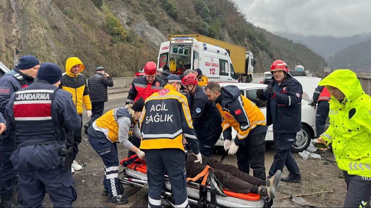 Sakarya'da feci kaza: Yal ifti lm ayrd