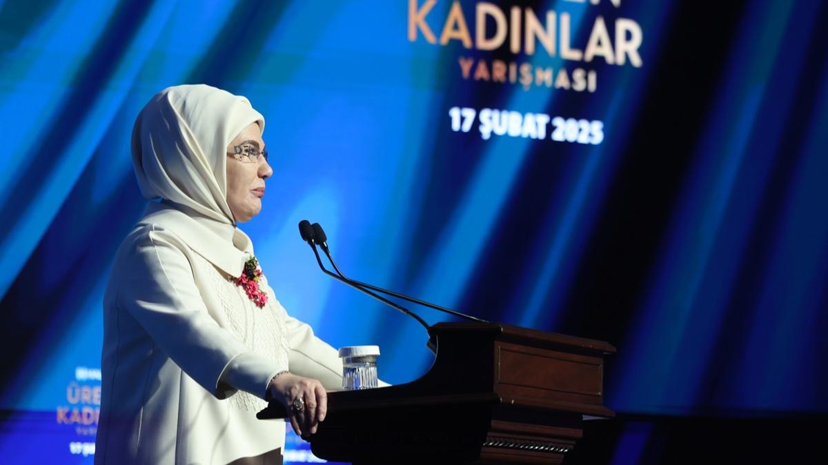 Emine Erdoan'dan, Halkbank reten Kadnlar Yarmas dl Treni'ne ilikin paylam                                                