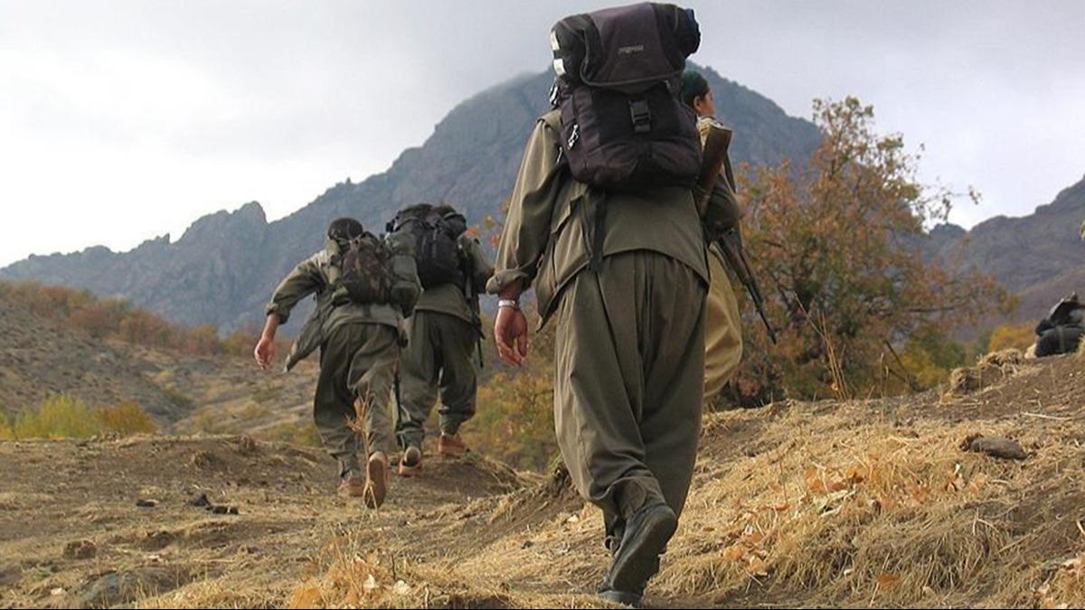 PKK zorla silah altna ald ocuklar aktif olarak kullanmay srdryor