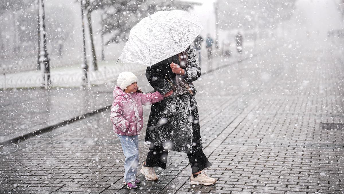 stanbul'da bir kar tatili daha! Eitim ve snavlara ara verildi