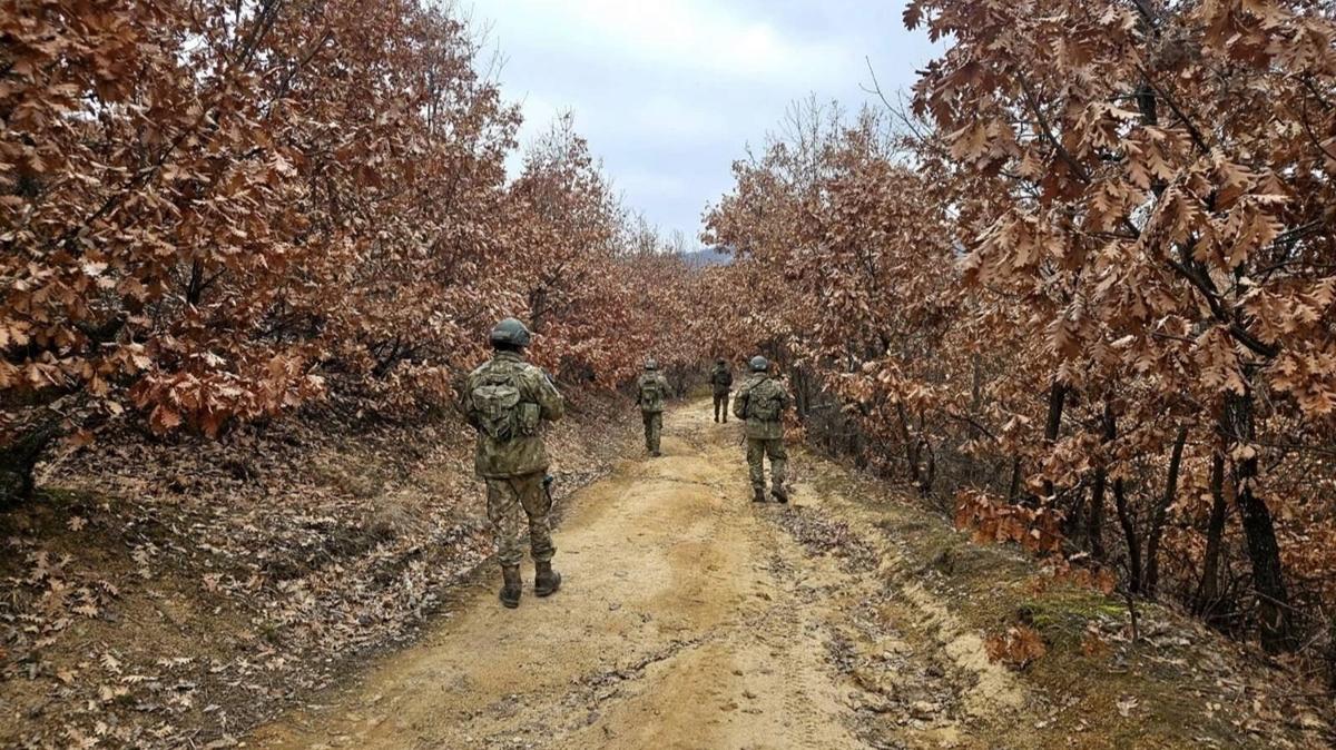 Kosova'nn gvenlii Trk askerine emanet! Devriyeler devam ediyor