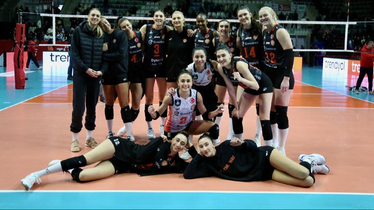 Eczacba Dynavit deplasmanda galip