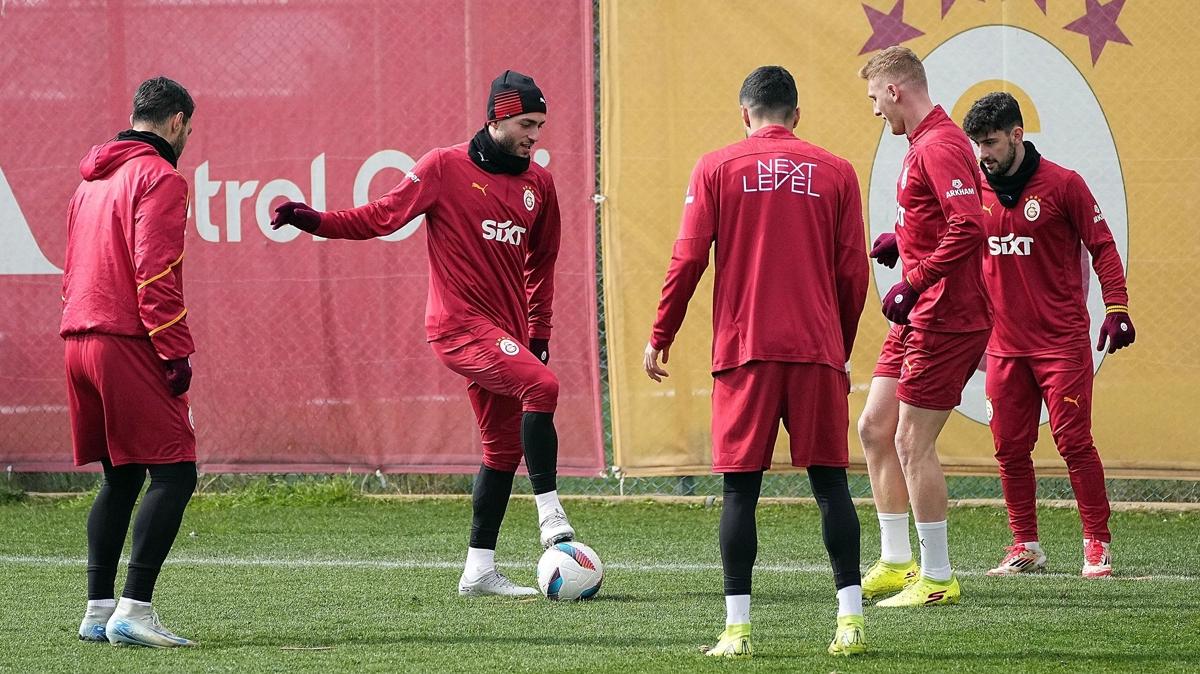 Galatasaray, Fenerbahe mana hazr