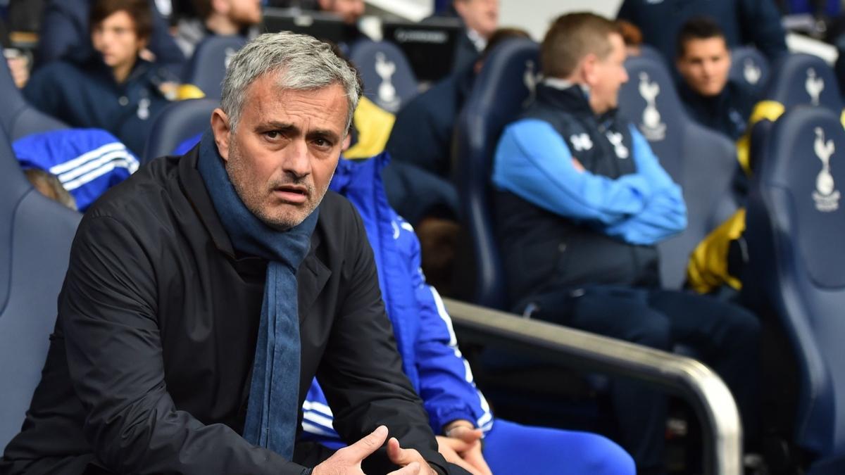 Chelsea seyircisi isyan etti! Jose Mourinho sesleri ykseliyor