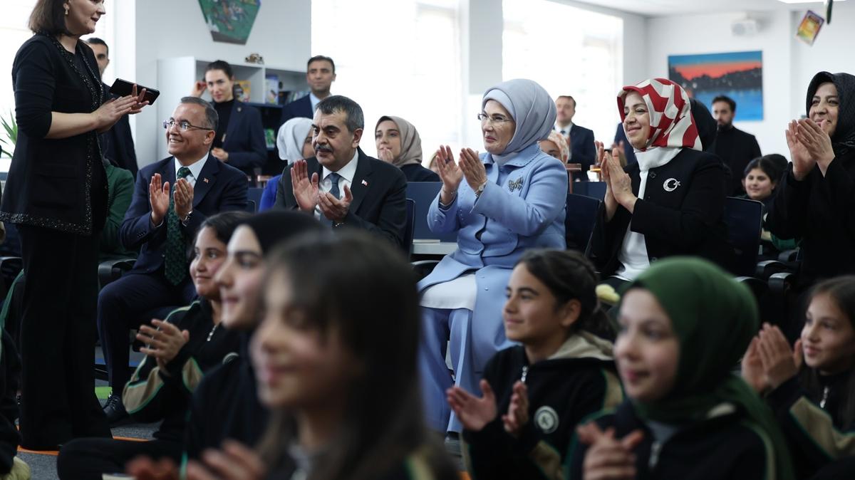 Emine Erdoan alna katld! ule Yksel enler'in ismi ktphanelerde yaatlacak