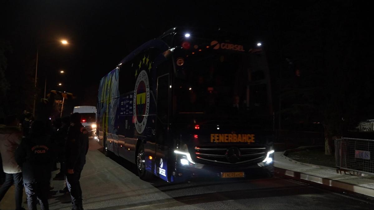 Fenerbahe kafilesi Gaziantep'te