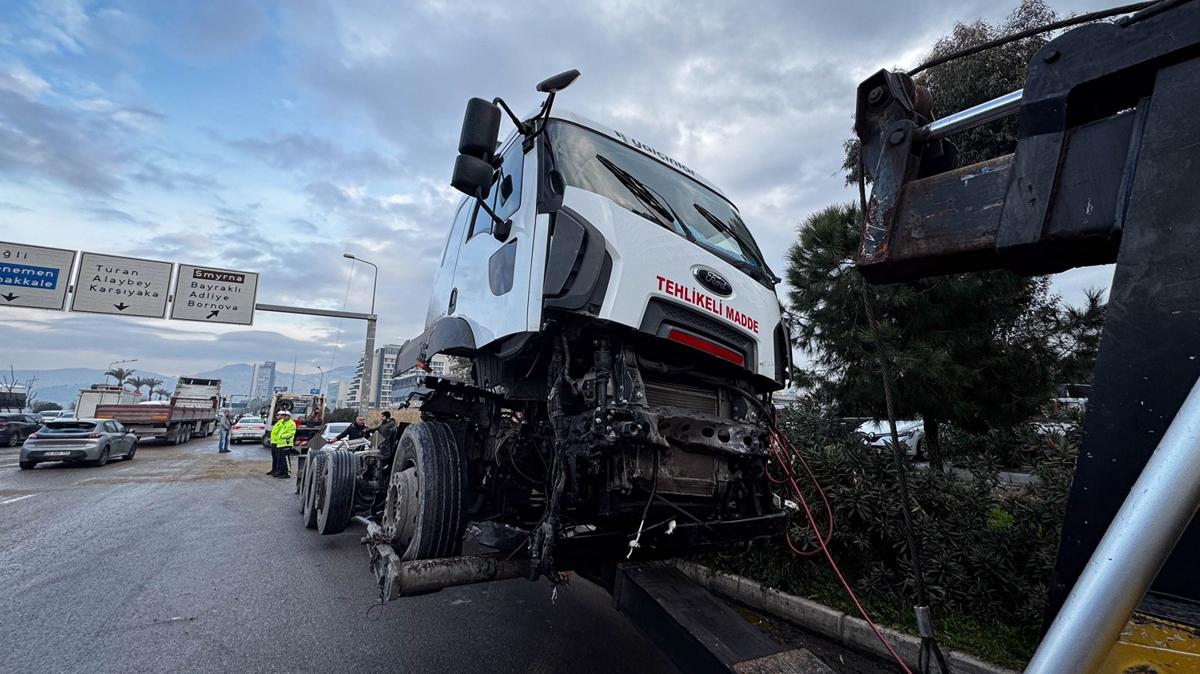 zmir'de taksi tankerle arpt