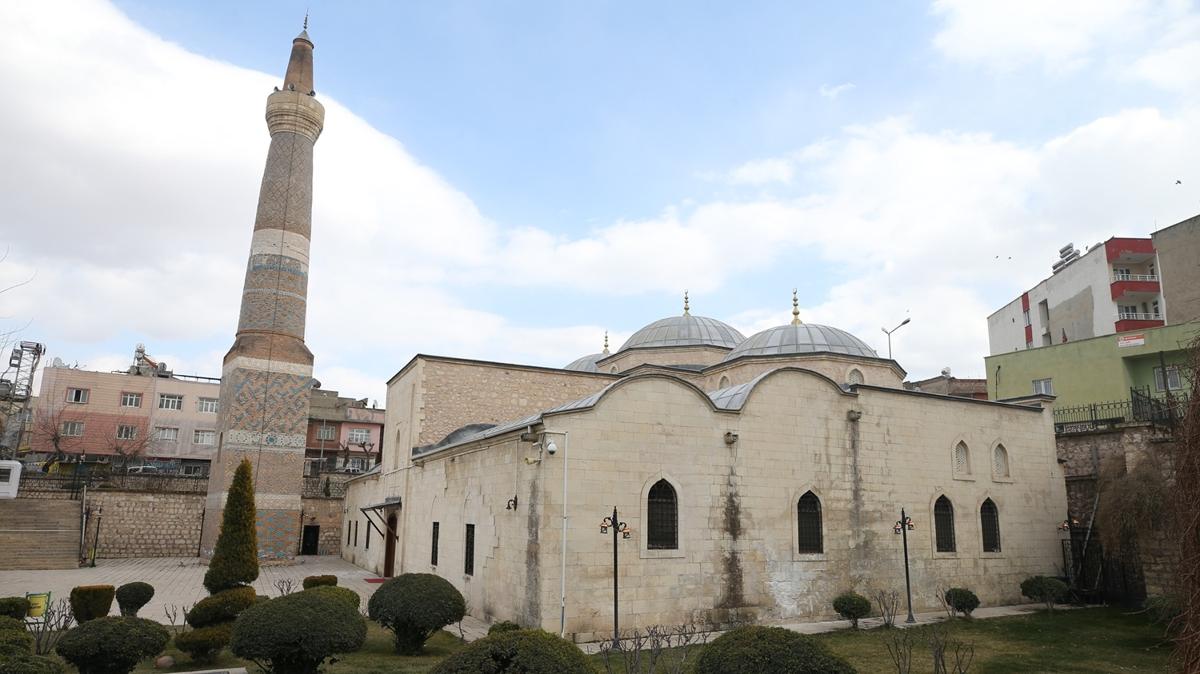 Siirt'teki 9 asrlk Ulu Cami ramazana hazr 