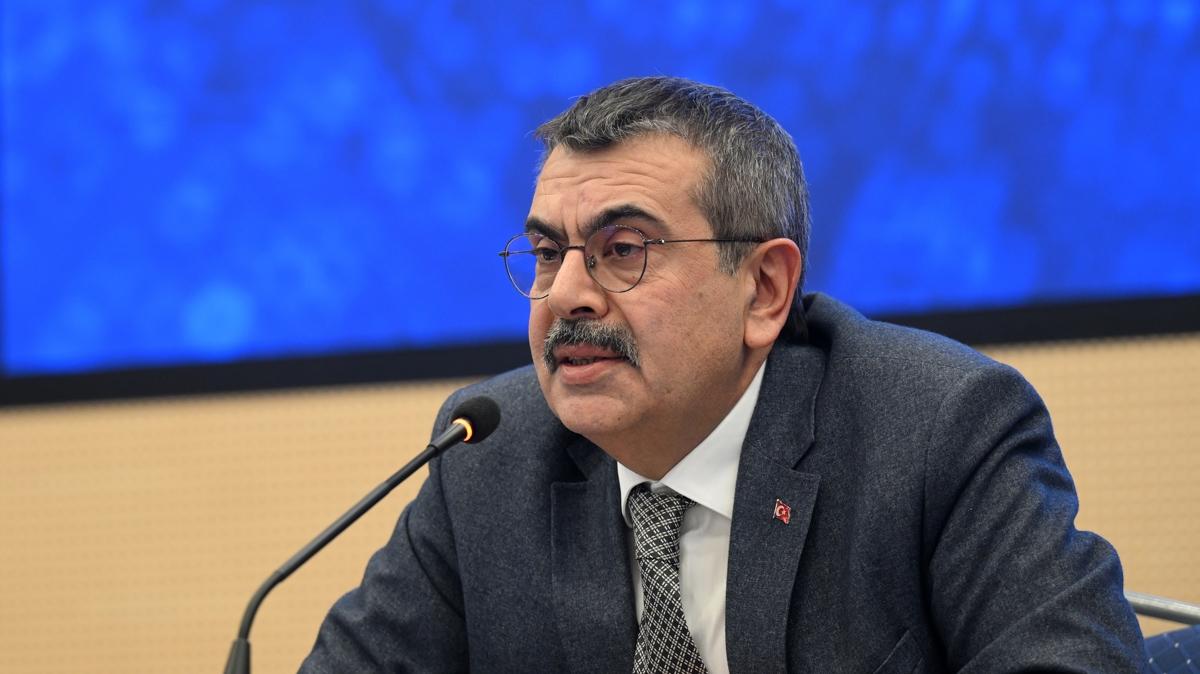 Bakan Tekin: ocuklara atalarnn neler yaptn birinci kaynaklardan okuyabilecekleri bir alan oluturduk