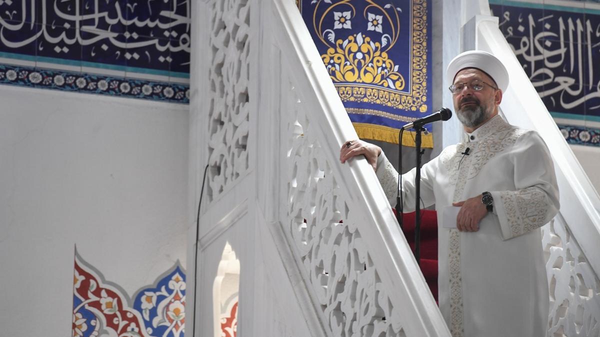 Diyanet leri Bakan Erba Konya'da hutbe irat etti: ftar sofralarmz muhtalarla paylaalm