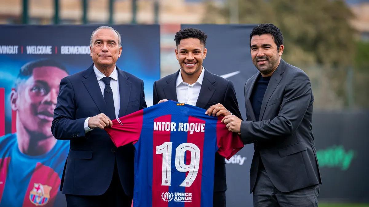 Barcelona'dan Vitor Roque karar