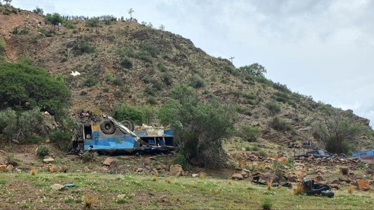 Bolivya'da katliam gibi kaza! 33 kii hayatn kaybetti