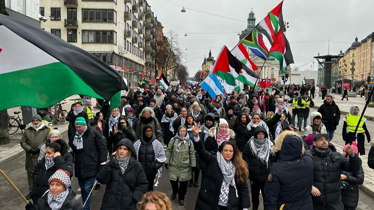 Trump'n Gazze plan sve'te protesto edildi