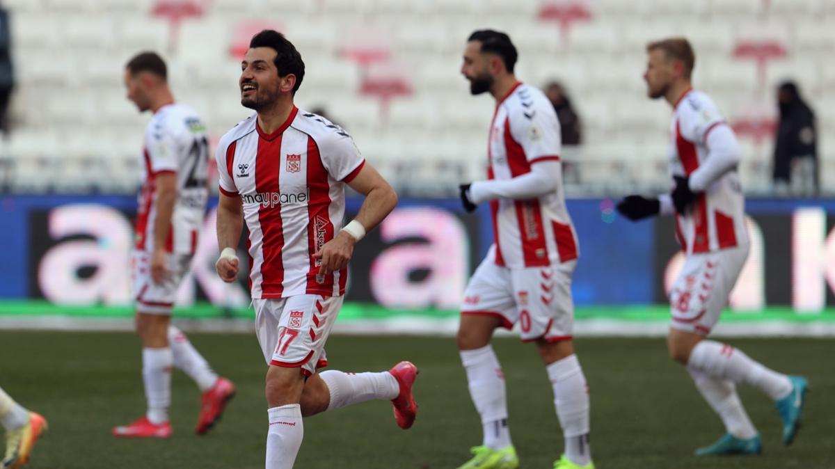Sivasspor, Baakehir mana hazr