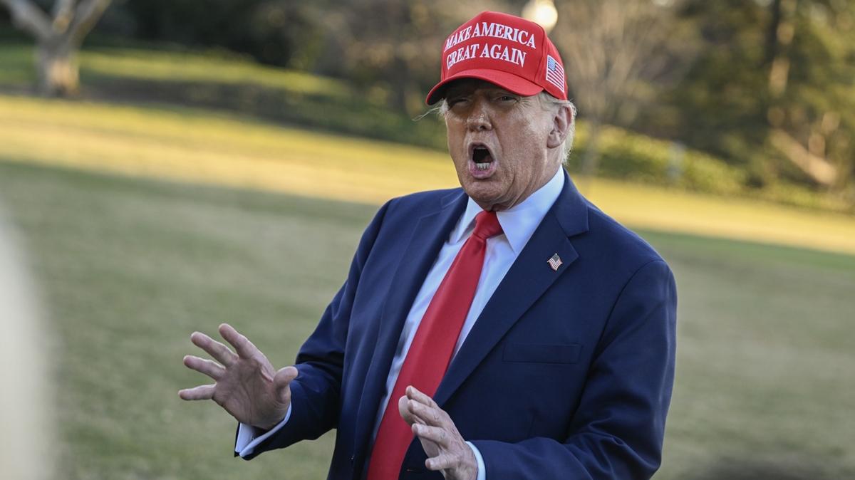 Anket: ABD'lilerin yarsndan fazlas, Trump'n bakanlk performansndan memnun deil