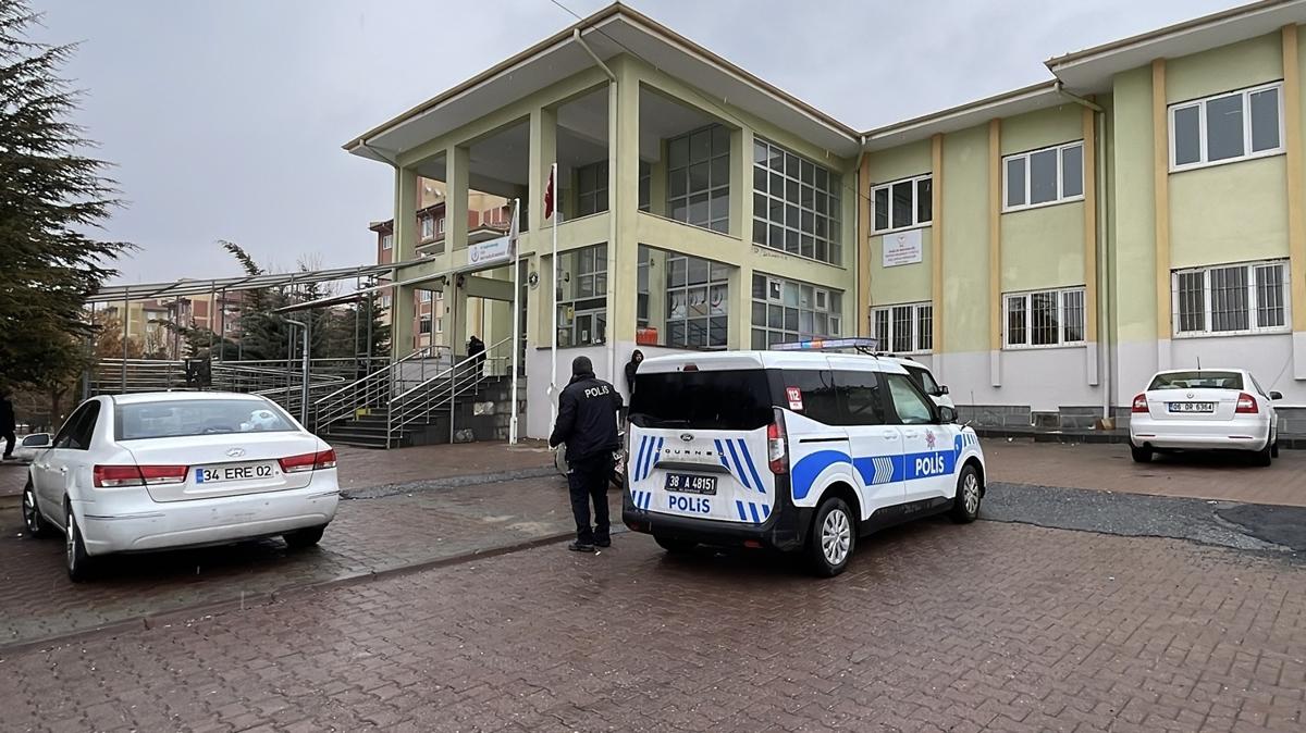 Kayseri'de 6 aylk bebek yatanda l bulundu