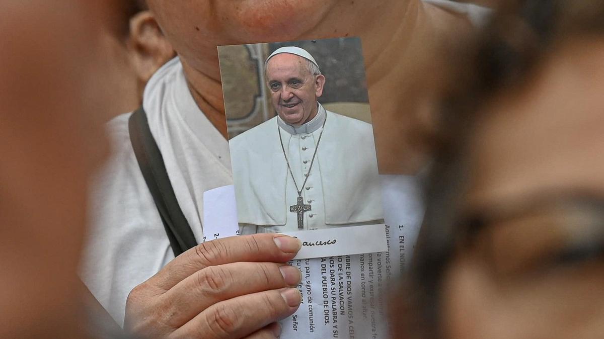 Vatikan'dan Papa'nn salk durumuyla ilgili aklama