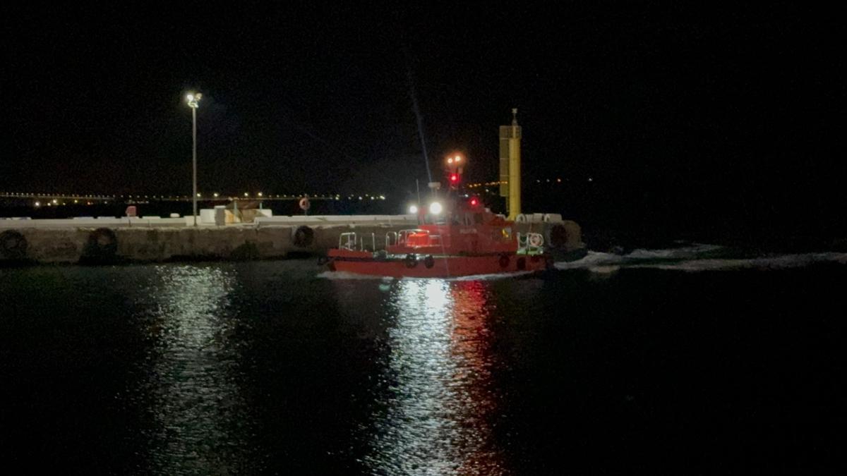 anakkale Boaz'nda korku dolu anlar! Gemiye binmek zereyken denize dt