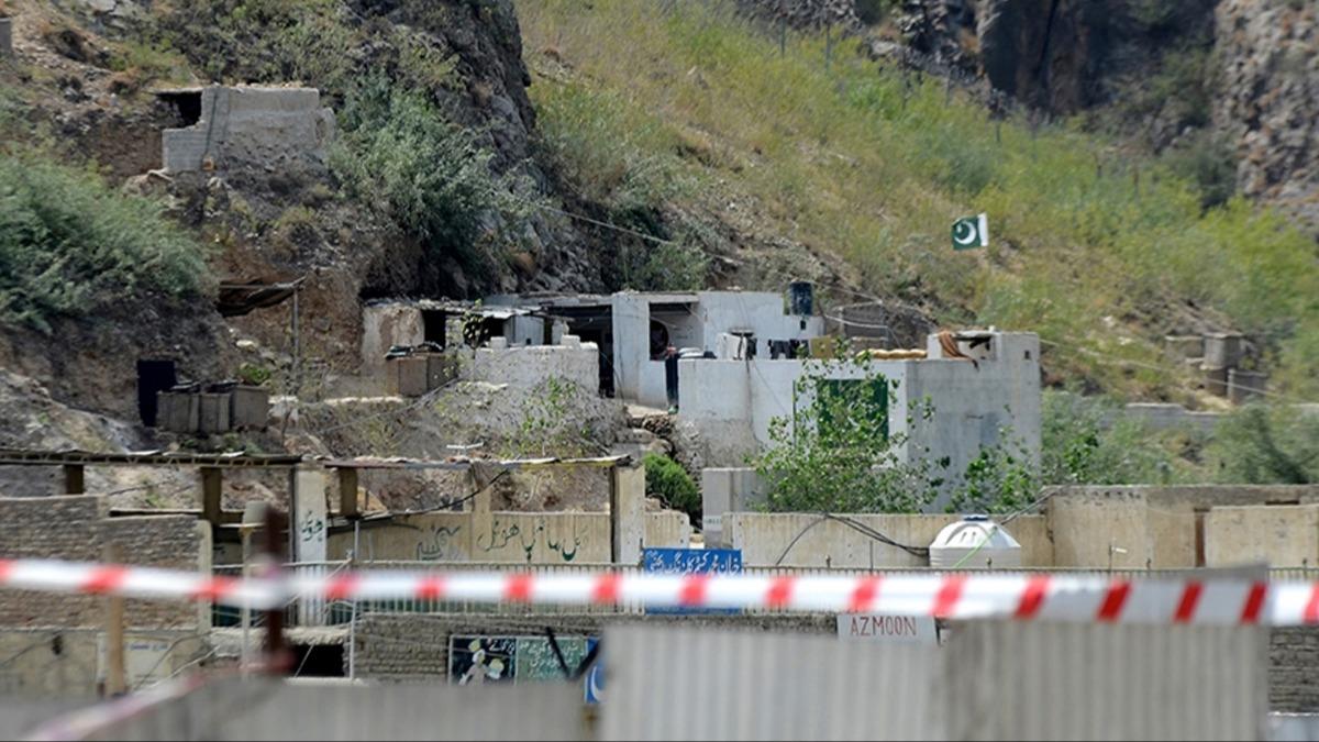 Pakistan ile Afganistan snrnda gerilim! Siviller gvenli yerlere kat