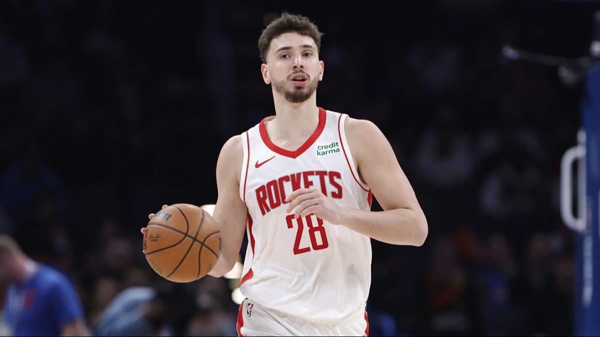 Alperen engn'n 25 say att mata Rockets malup