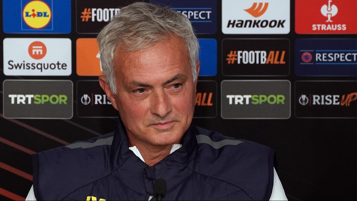 Jose Mourinho'dan Okan Buruk sorusuna arpc cevap! ''Byle bir zorunluluum yok''