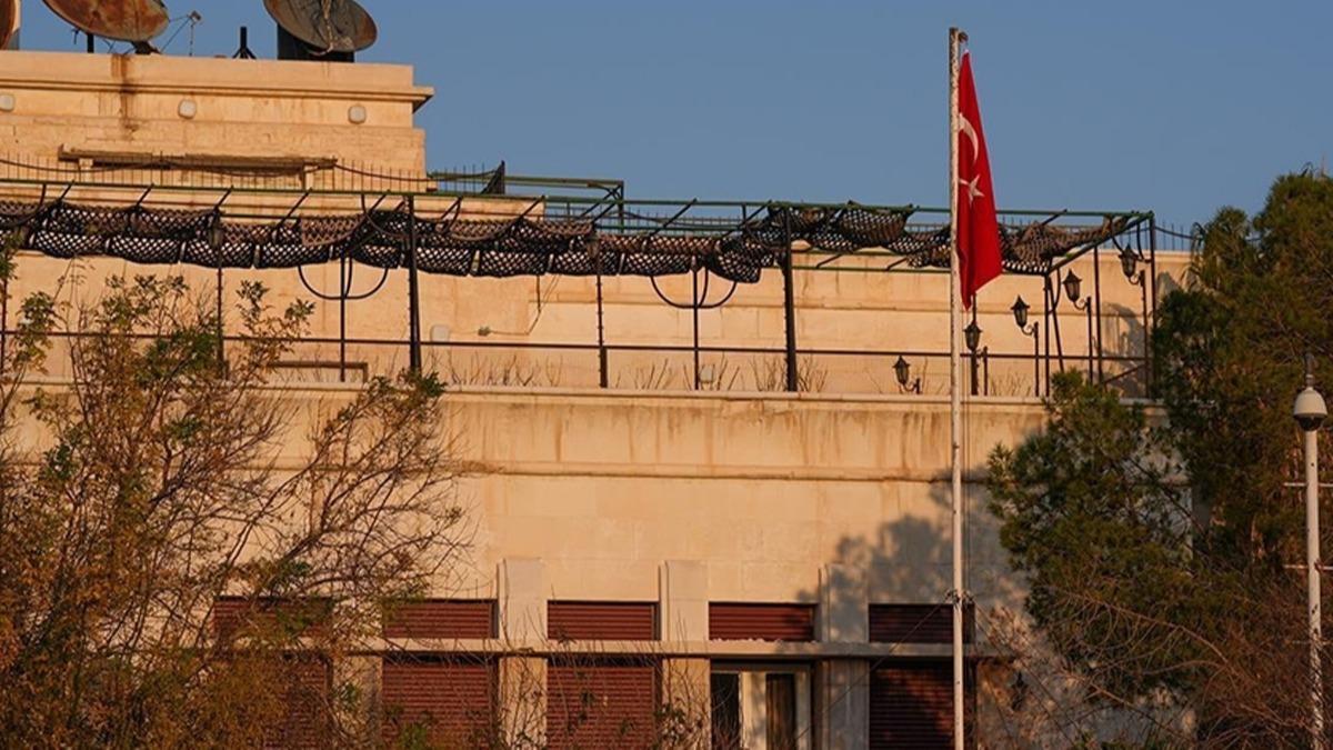 am'da 12 yl sonra bir ilk: Askeri Atae greve balad