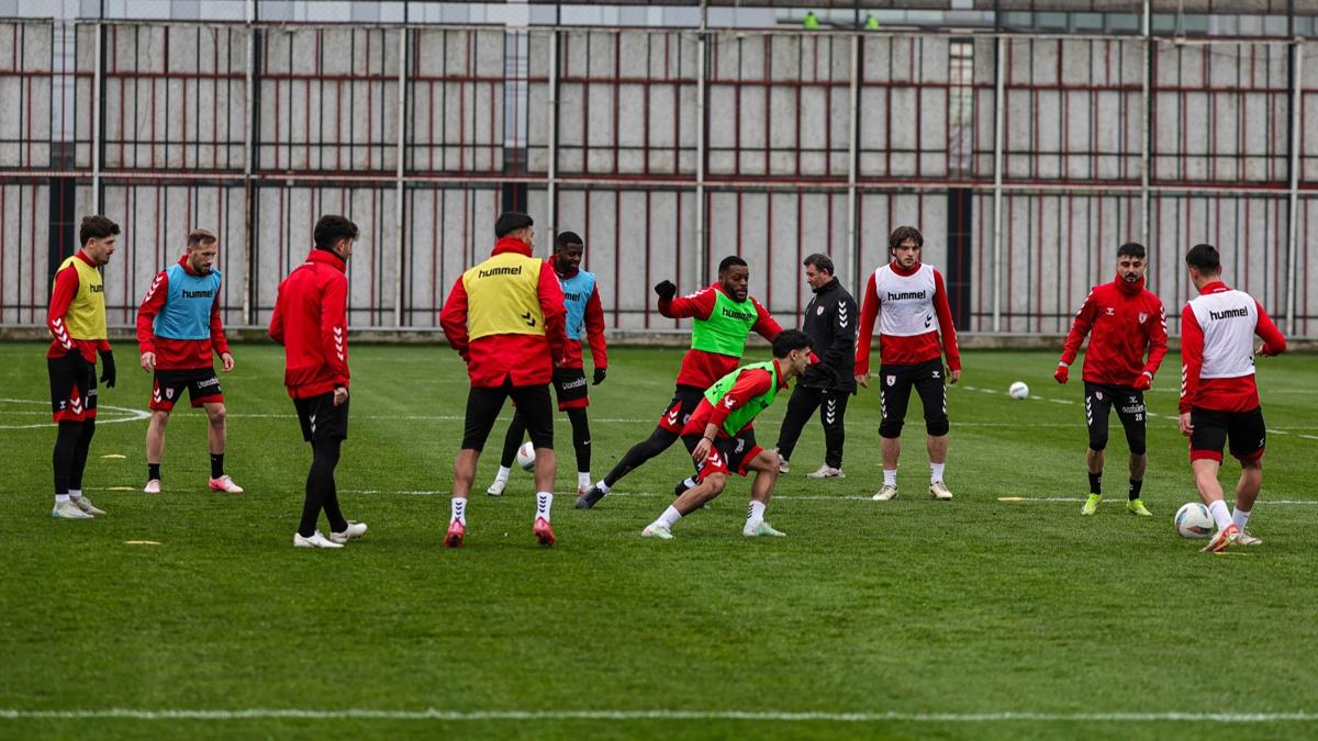 Samsunspor, Adana Demirspor mesaisinde