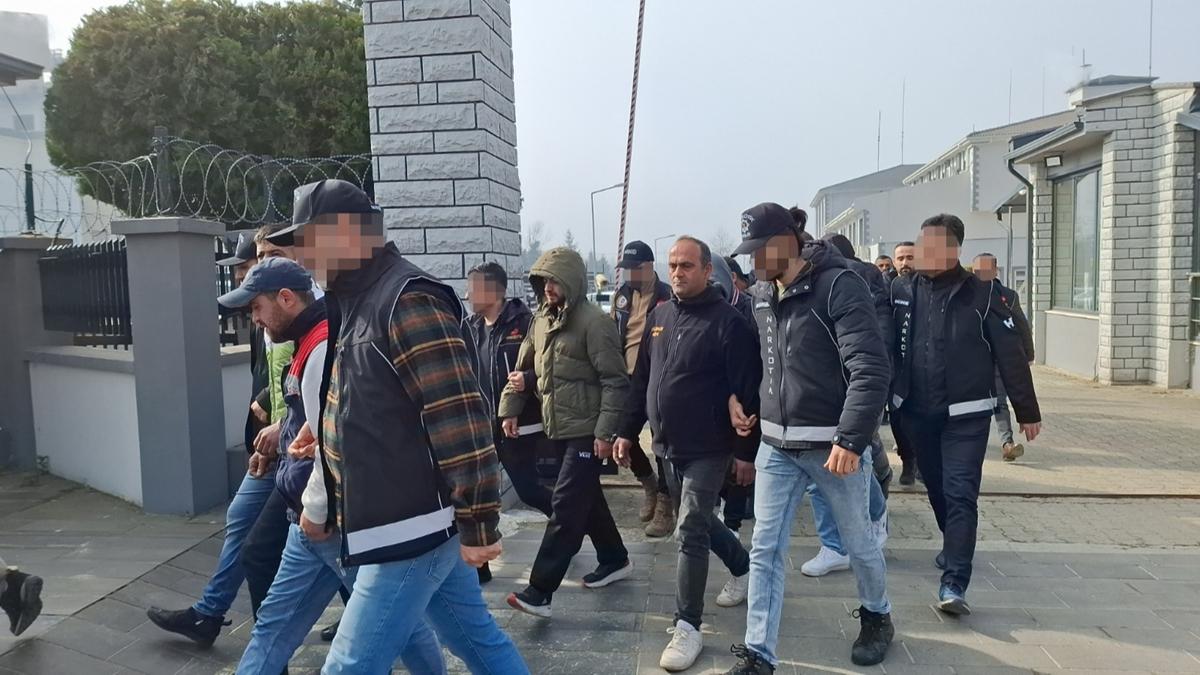 Düzce'de narkotik operasyonu: 20 gözaltı 