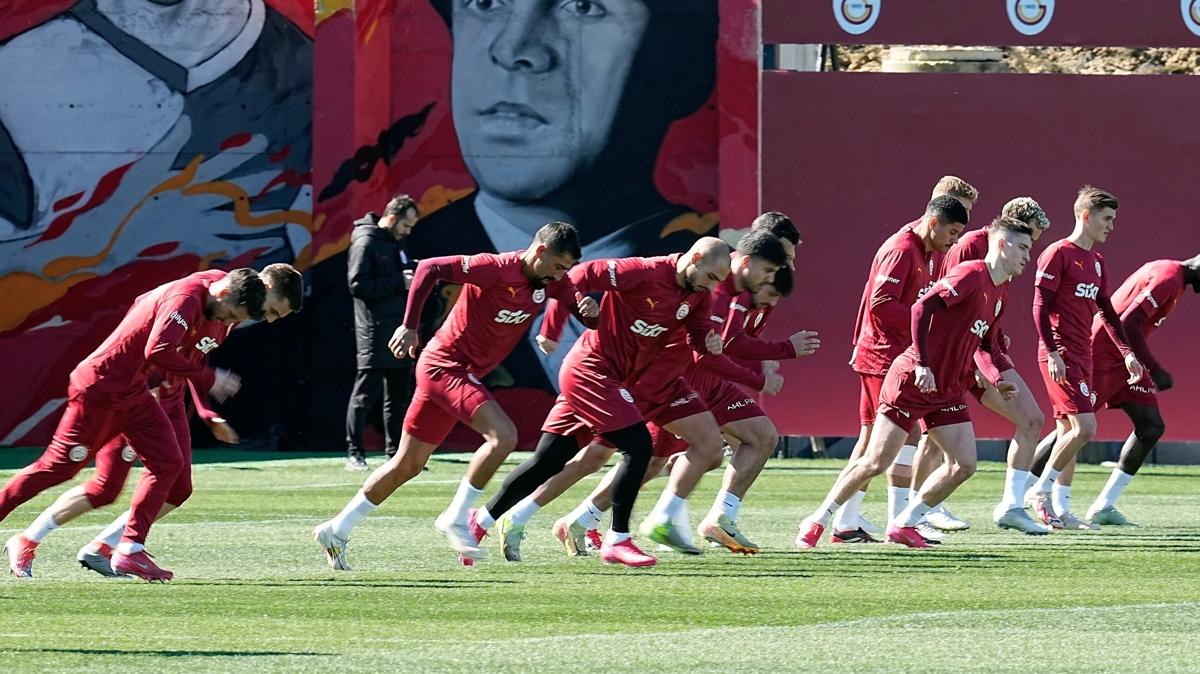 Galatasaray, Alanyaspor mesaisinde