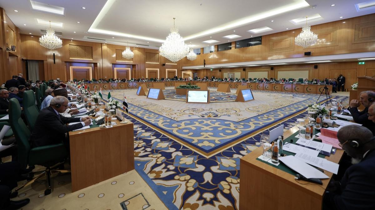 Trkiye'den Kahire'de kabul edilen Gazze planna tam destek