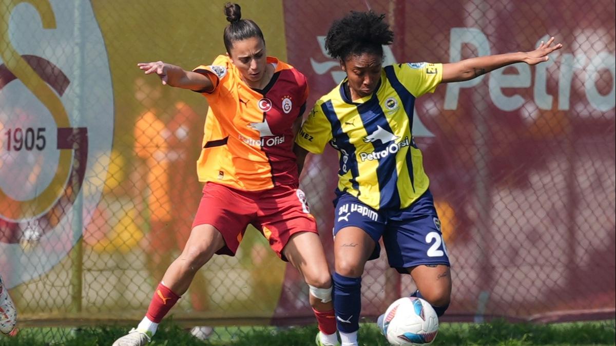 Galatasaray-Fenerbahe derbisinde kazanan yok!