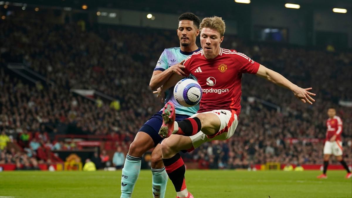 Manchester United ile Arsenal puanlar paylat