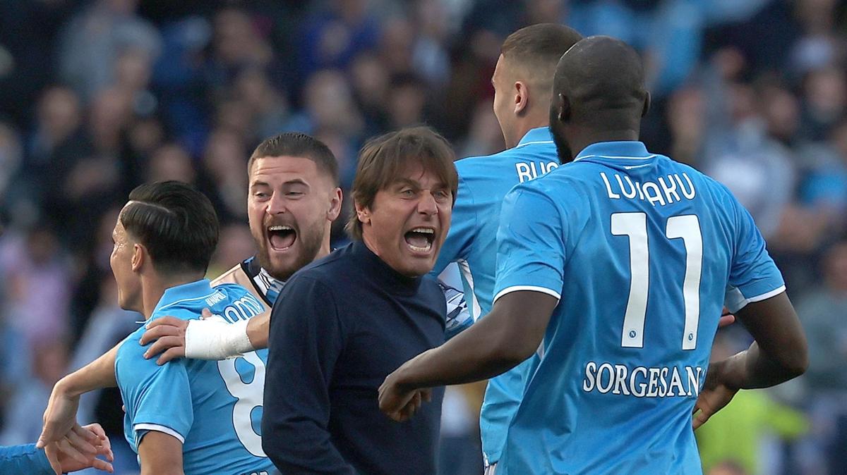 Napoli haftalar sonra kazand