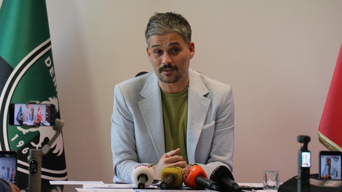 Denizlispor Bakan Erhan Ergil istifa etti 