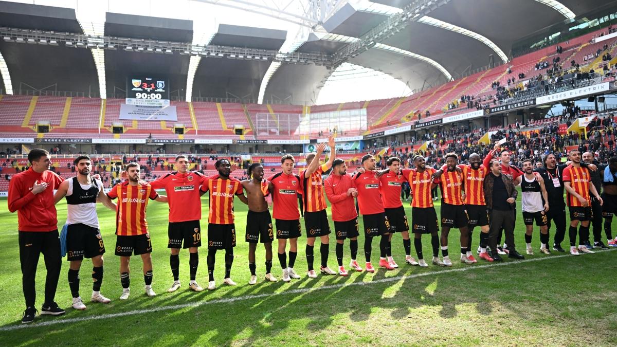 Kayserispor evinde 4. galibiyetini ald