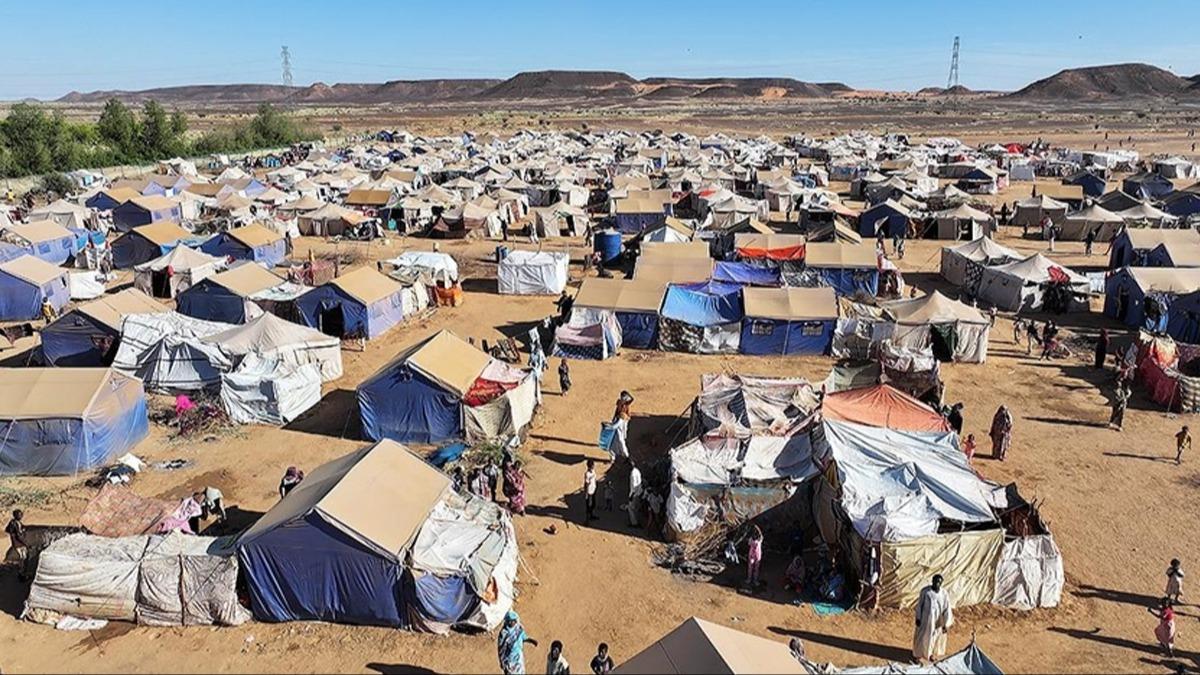 Sudan'da kriz byyor! Say 30 milyonu at