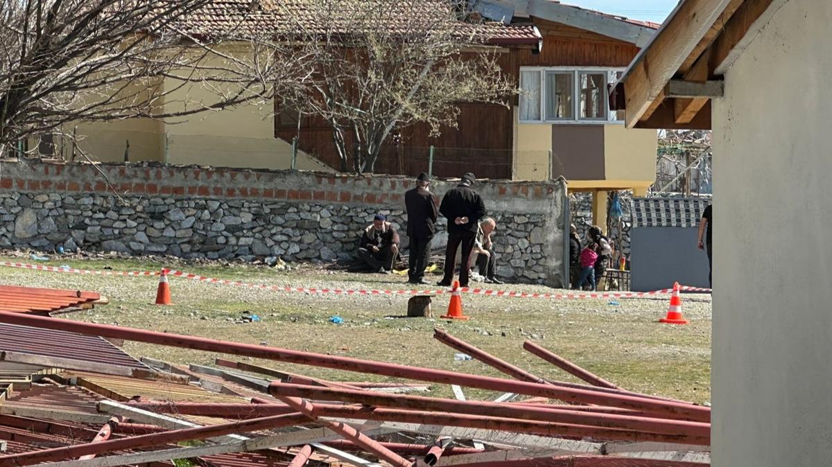 Korkun olay! Einin yanm bedenini buldu