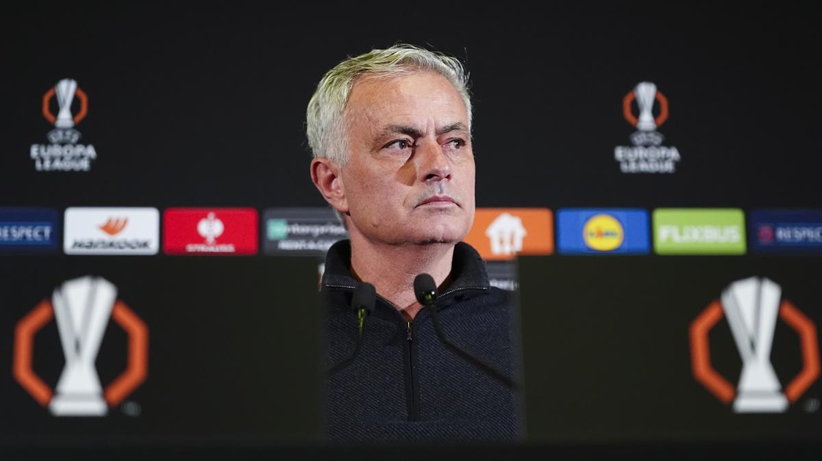 Mourinho: Yapmamz gereken ey son saniyeye kadar savamak