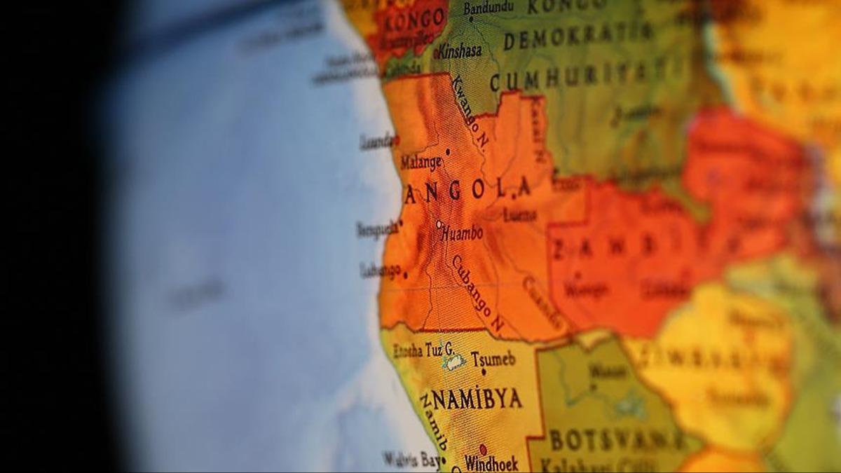 Angola'ya girilerine izin verilmedi