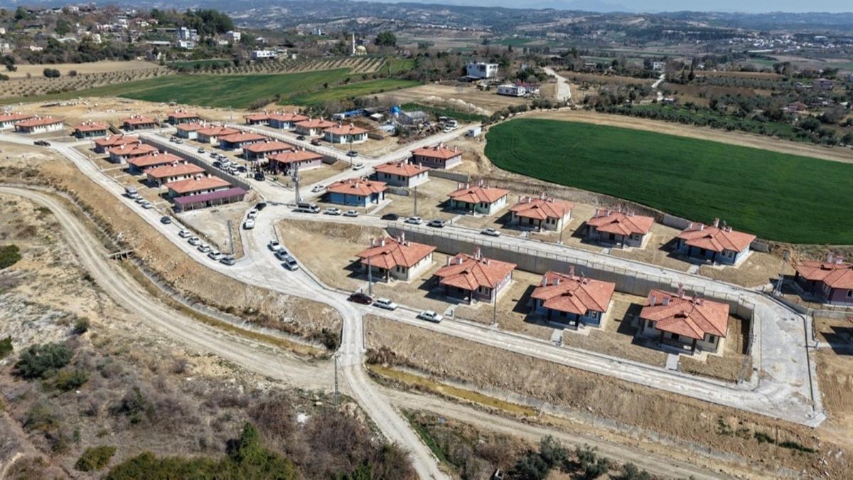 Osmaniye'de 32  ky evi daha depremzedelere teslim edildi