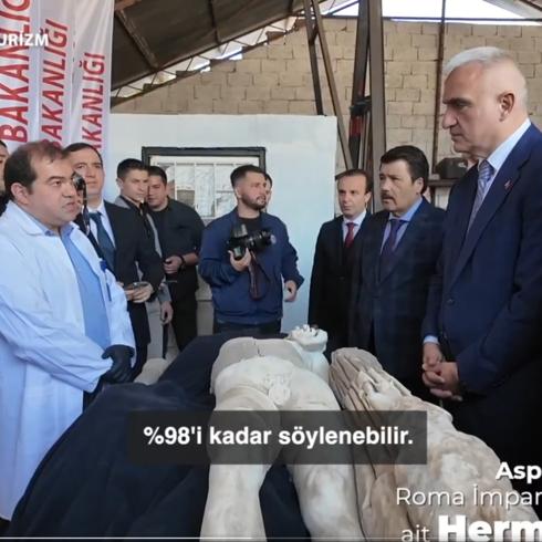 Bakan Ersoy, Hermes heykelini inceledi