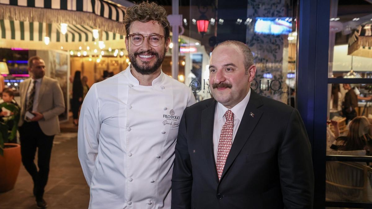 Mustafa Varank ile talyan ef Danilo, koruma altndaki ocuklarla iftarda bulutu