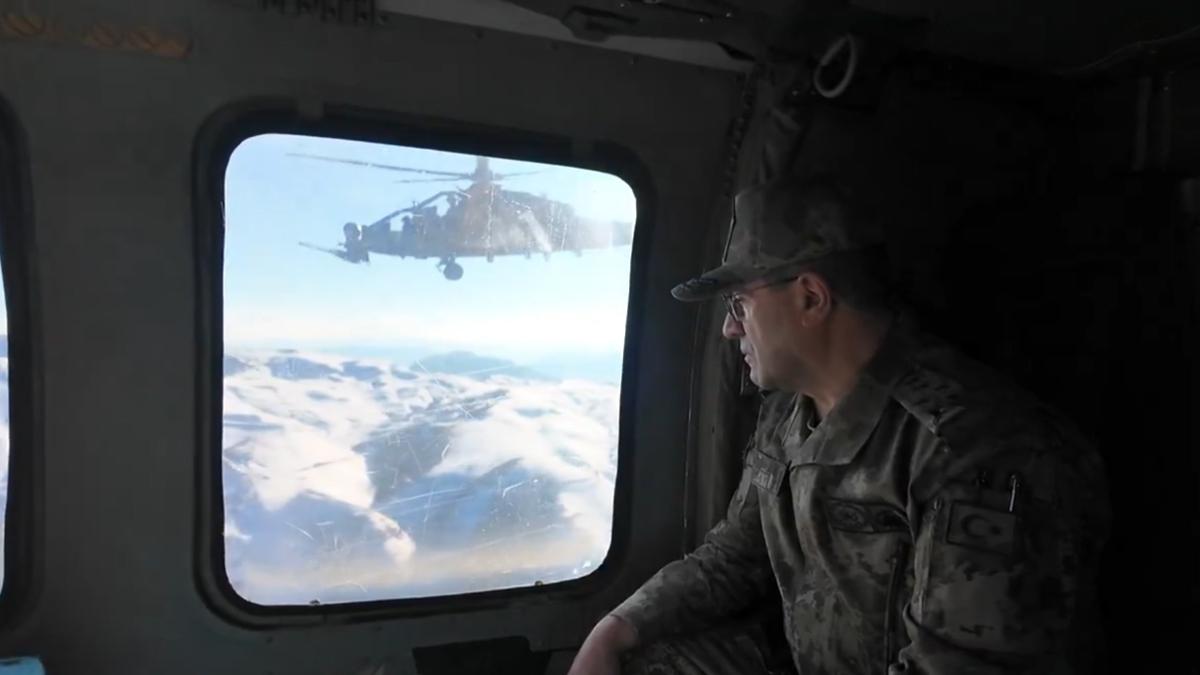 Orgeneral Bayraktarolu Hakkari'de incelemelerde bulundu