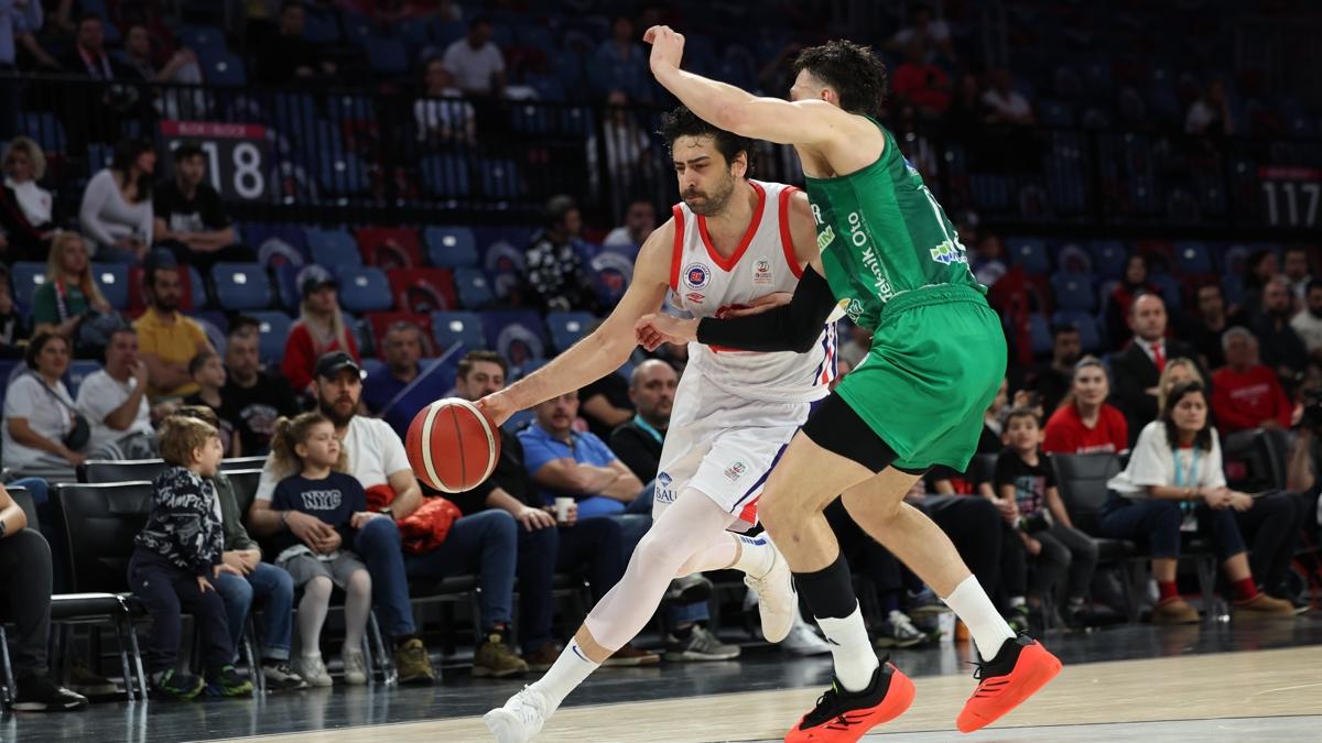 Baheehir Koleji evinde galip