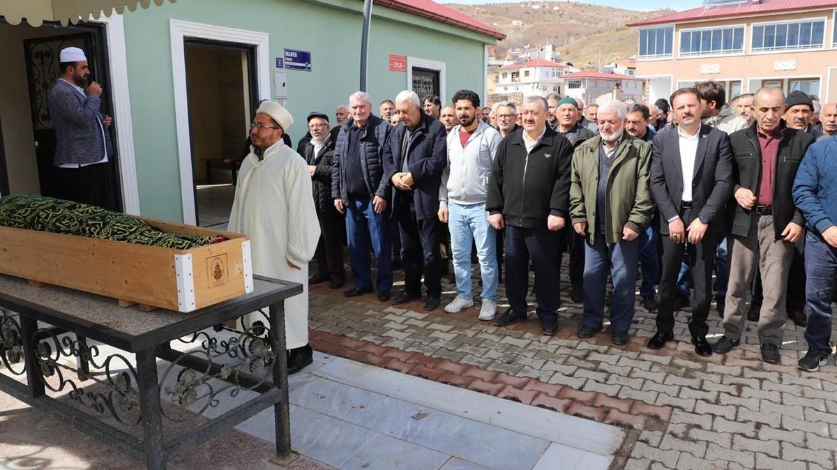 Kahreden olay! Taziyeleri kabul ederken hayatn kaybetti