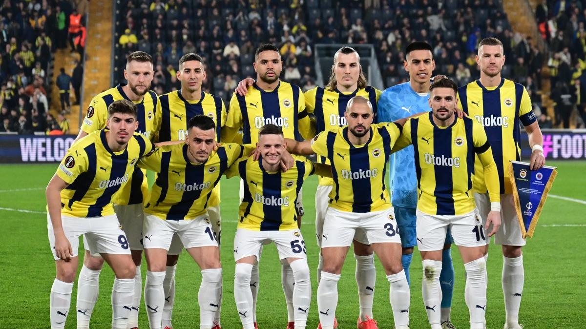 Fenerbahe'ye mjdeli haber! ki isim geri dnyor