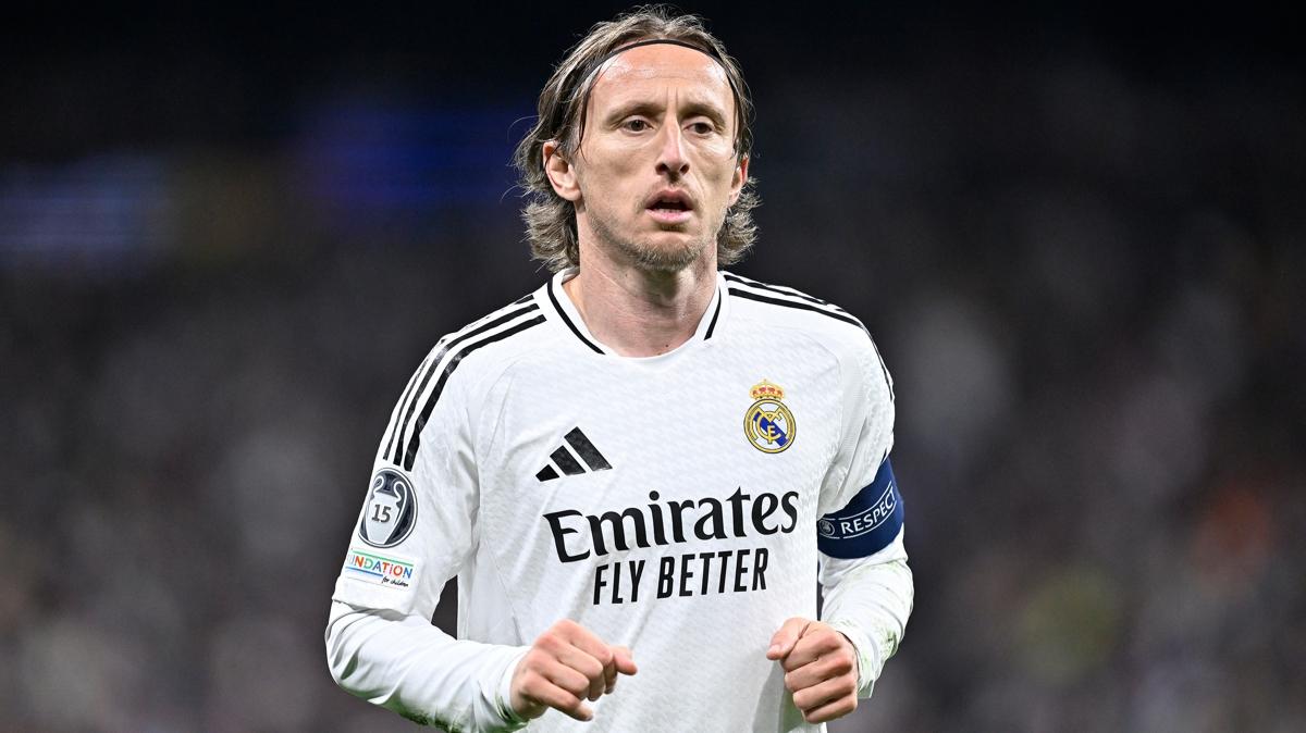 Real Madrid, Modric'in alternatifinin peinde
