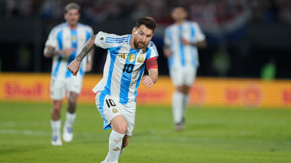 Messi: Ksa bir sre dinlemem gerek